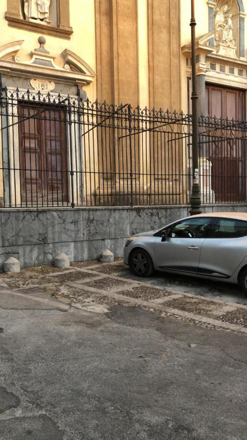 Antico vicolo di ballarò Palermo Exterior foto